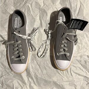 Converse Chuck 70 OX Paloma Sneakers